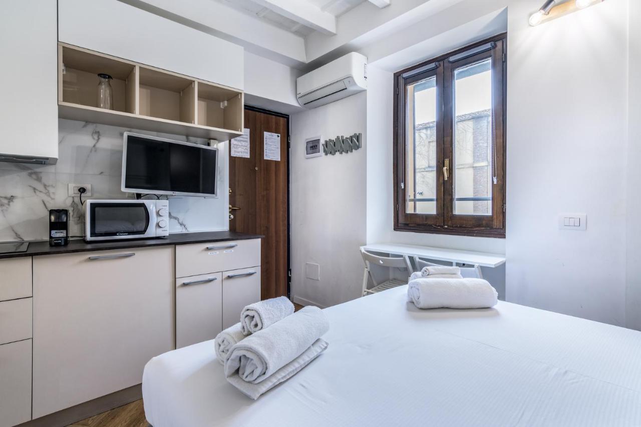 Morimondo Studio Apartment Milán Exteriér fotografie